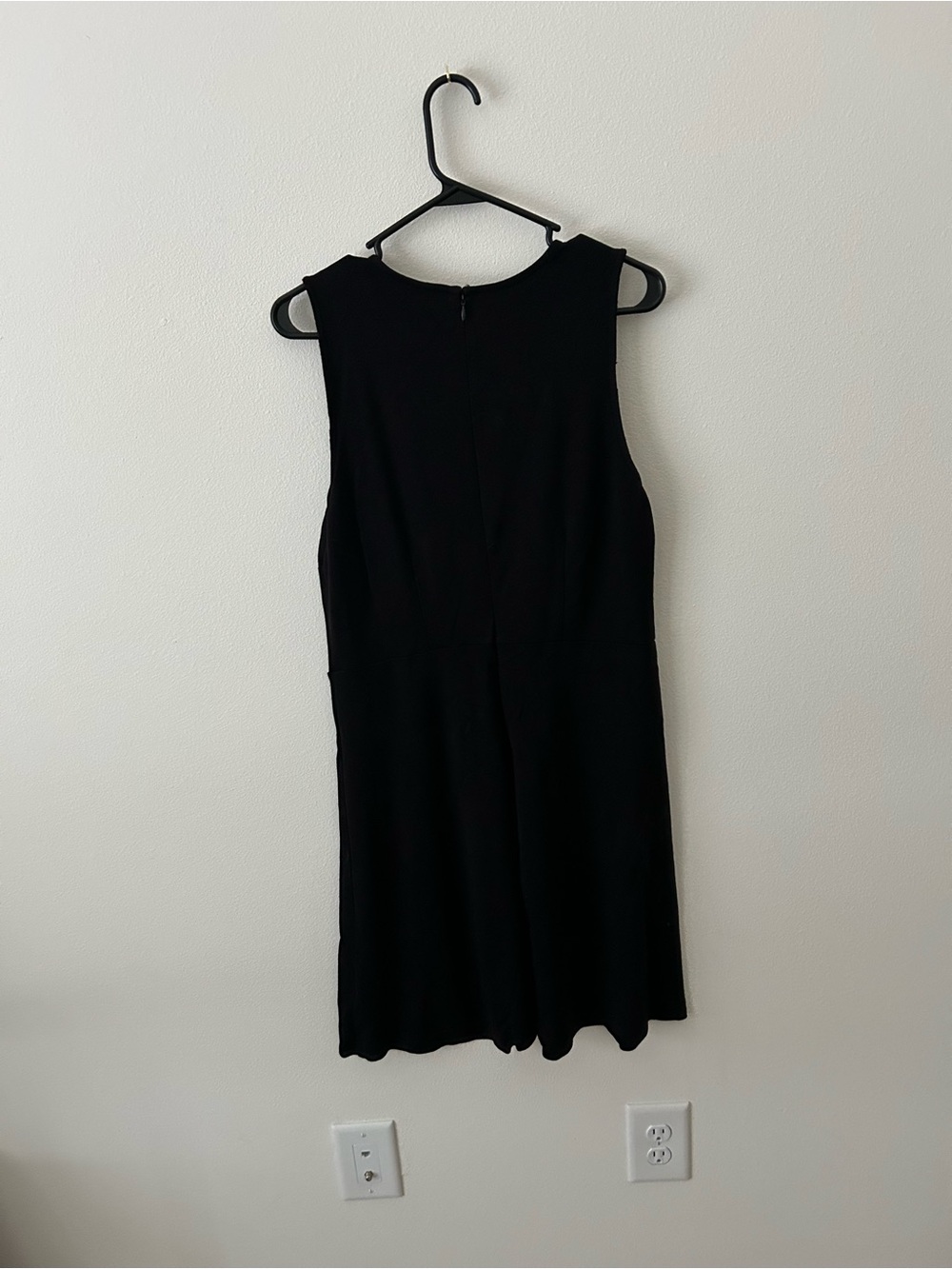 Old Navy Black Sleeveless Midi Dress